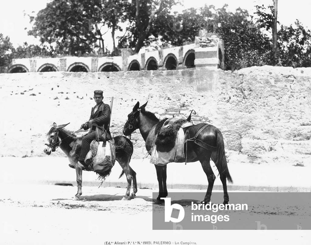 A 'Campiere', Palermo, c.1920 (b/w photo)