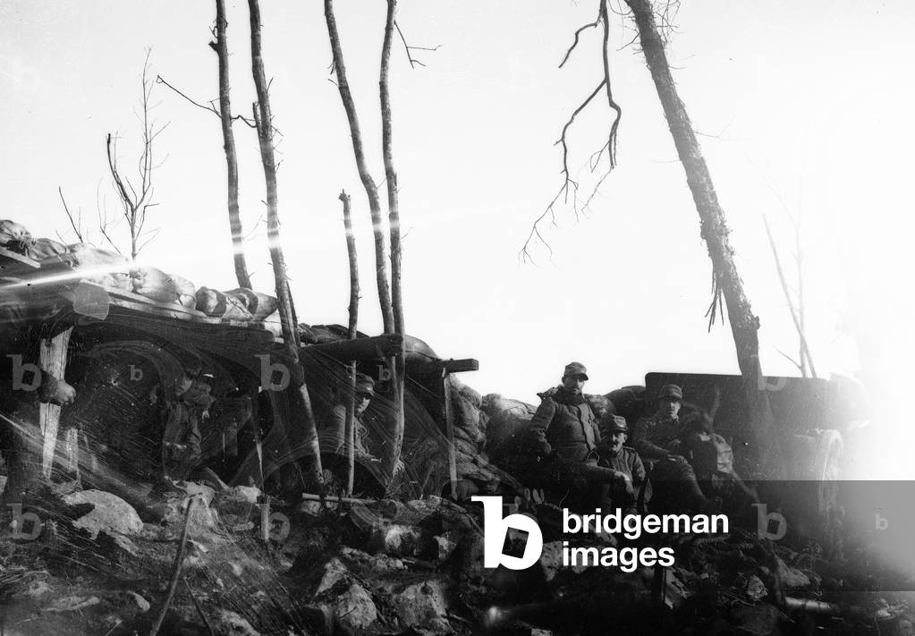 First World War: military camp (b/w photo)