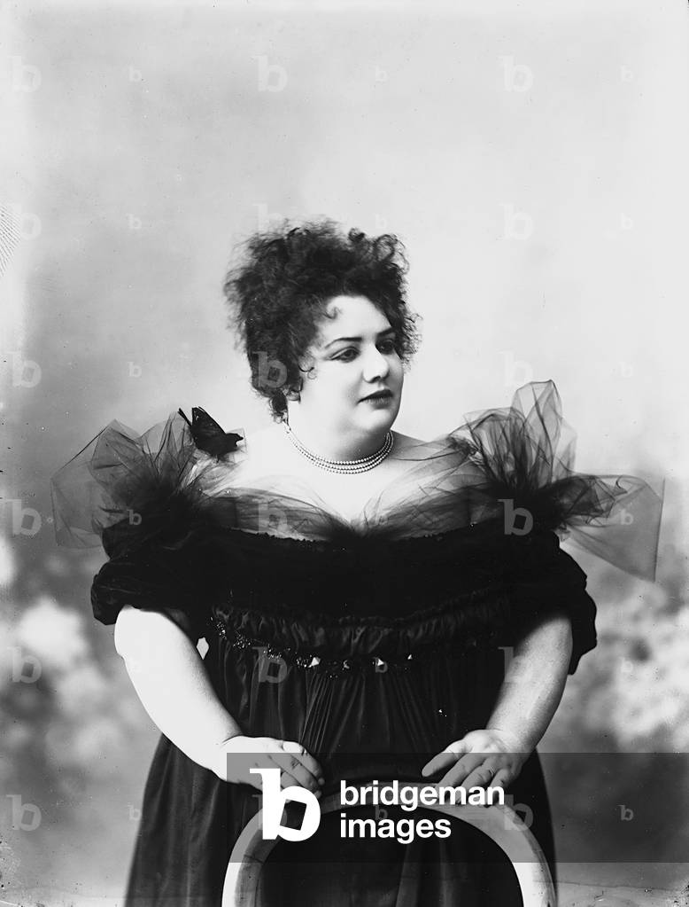 Portrait of countess Gatteschi in evening dress