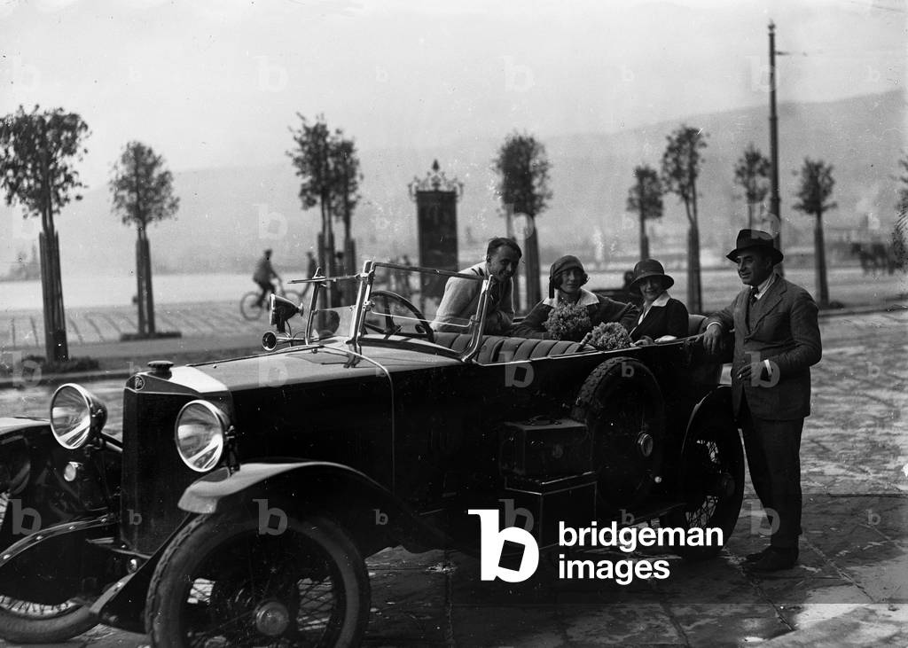 Group portrait in a car