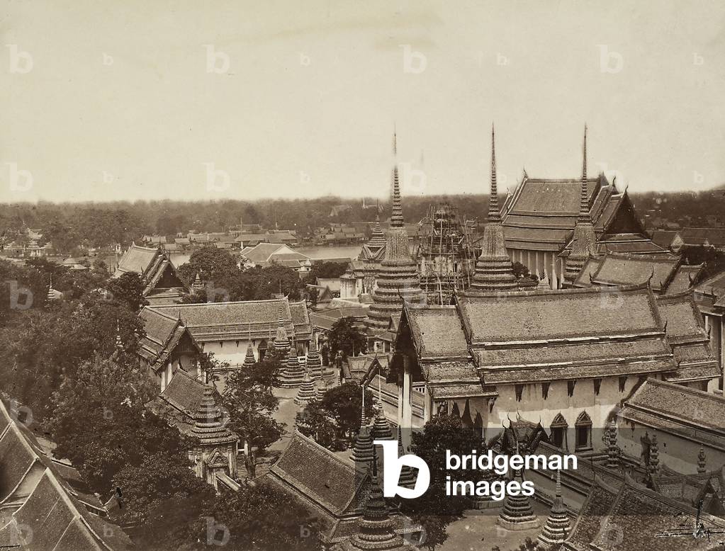 A souvenir of Odoardo Beccari's journeys: a temple and the large pagoda inside the Royal Palace of Bangkok, in Thailand