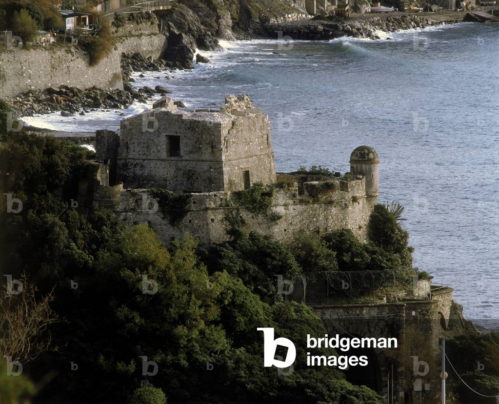 Ruins of the Castello di Villafranca, Moneglia
