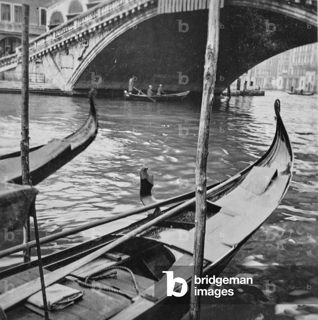 Gondolas at Rialto Bridge, Venice