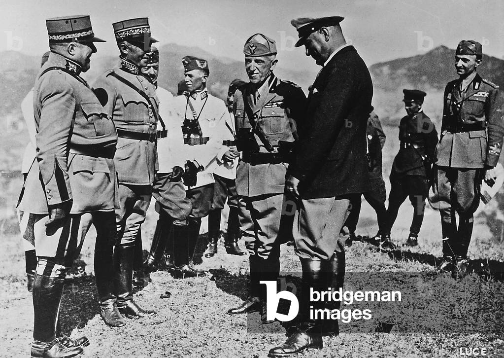 Benitio Mussolini and King Victor Emanuel III talking to Colonel Guisan, in Ethiopia, 1936 (b/w photo)