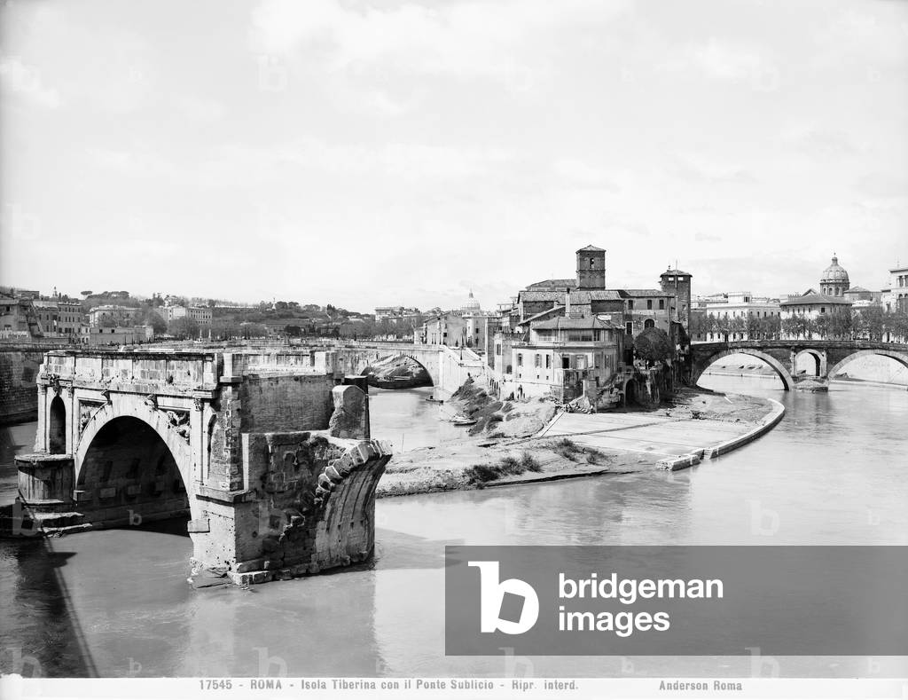 Tiberina Island with the Pons Aemilius called Ponte Rotto, Rome