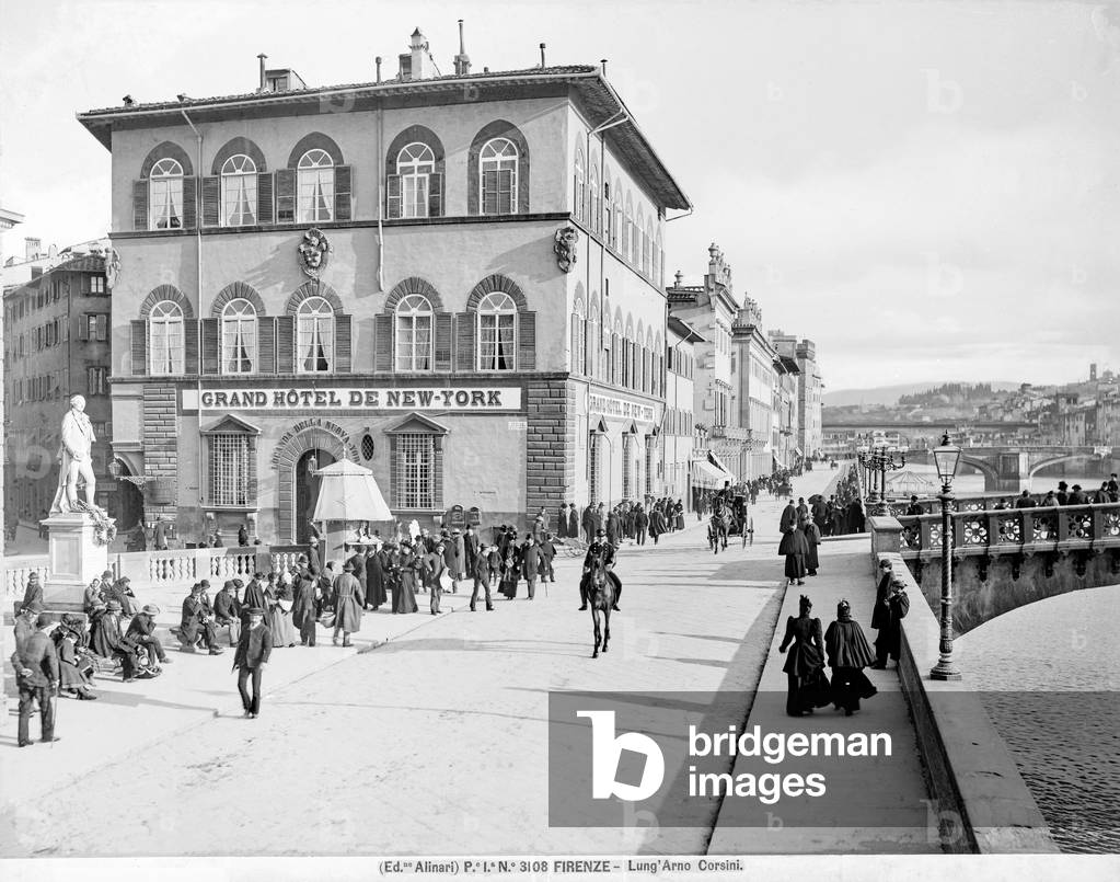 View of Lungarno Corsini in Florence, with the Grand Hotel de New York
