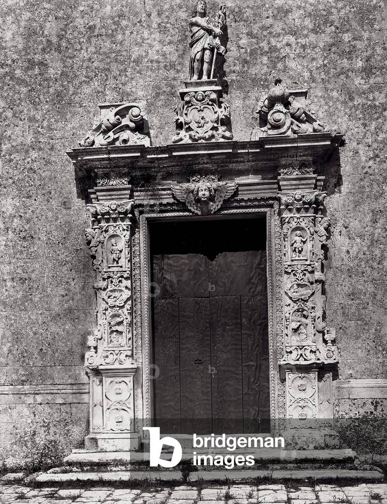 The portal of the Cappella del Crocifisso in Muro Leccese