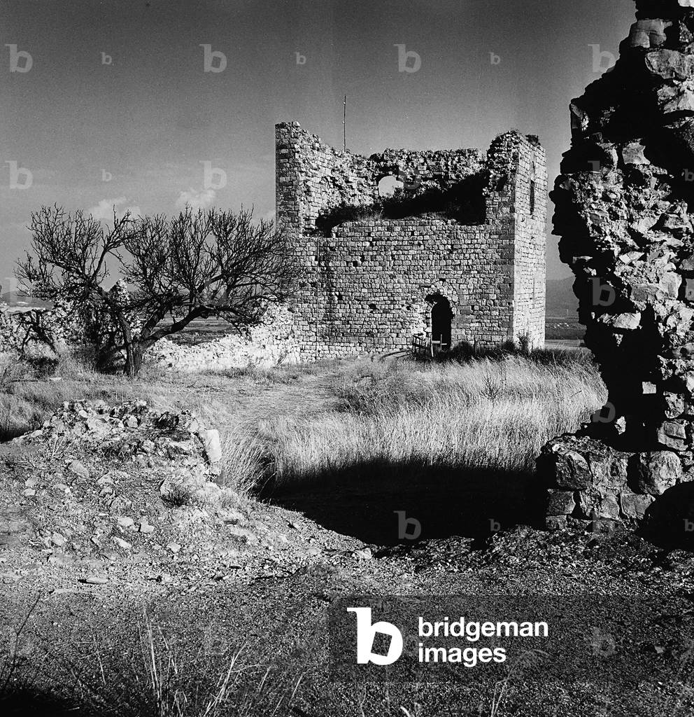 Remains of a tower of the Castello di Montemassi
