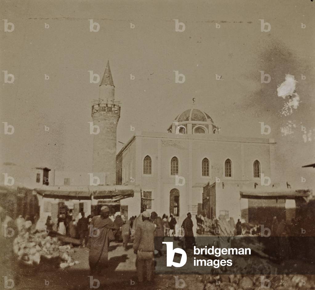 World War I-Libya Campaign: Animated view of a square in Benghazi (b/w photo)