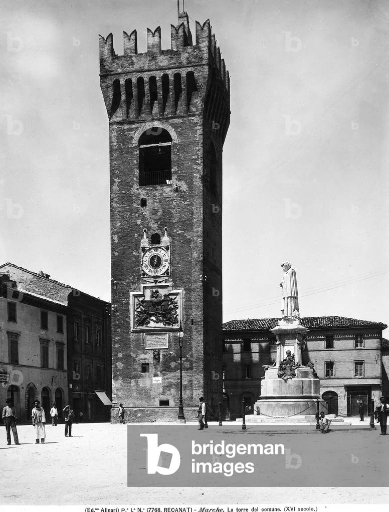 View of Torre del Borgo or Torre del Comune in Recanati and the busy piazza in front of it.