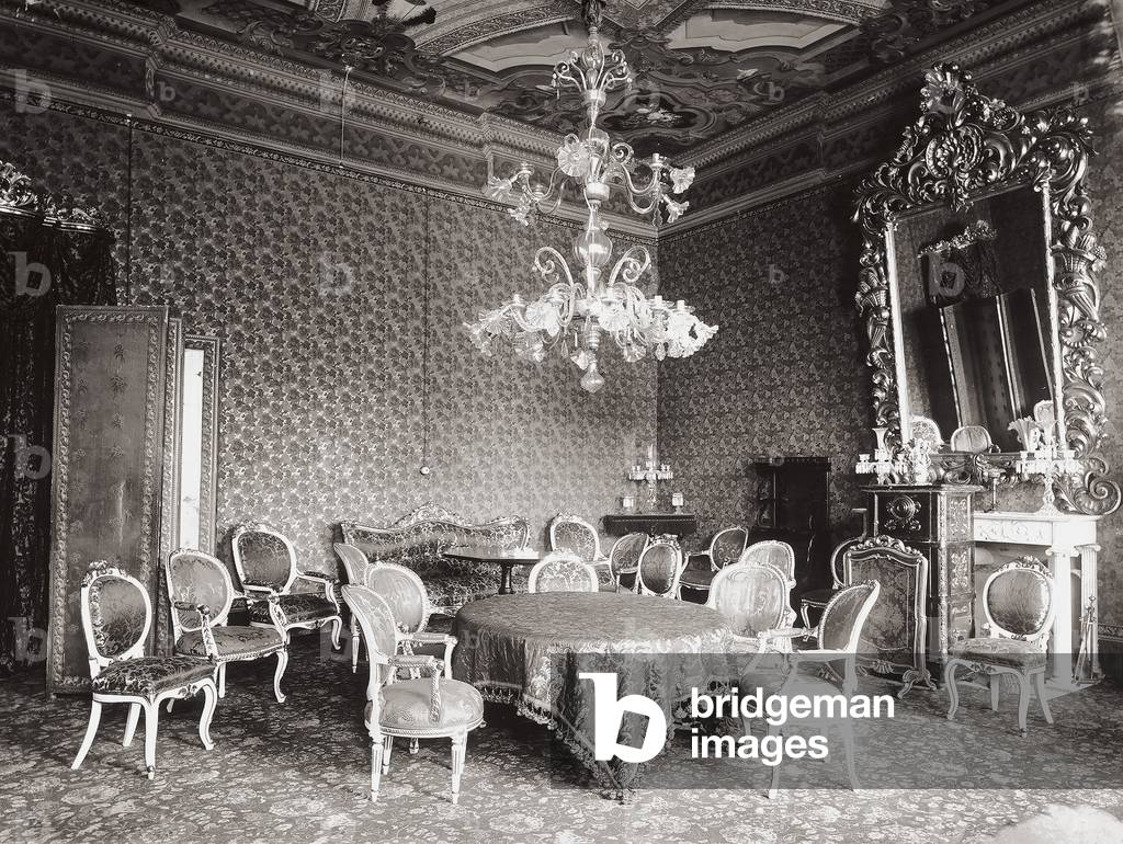 Living room of the Albergo Gran Bretagna, Florence