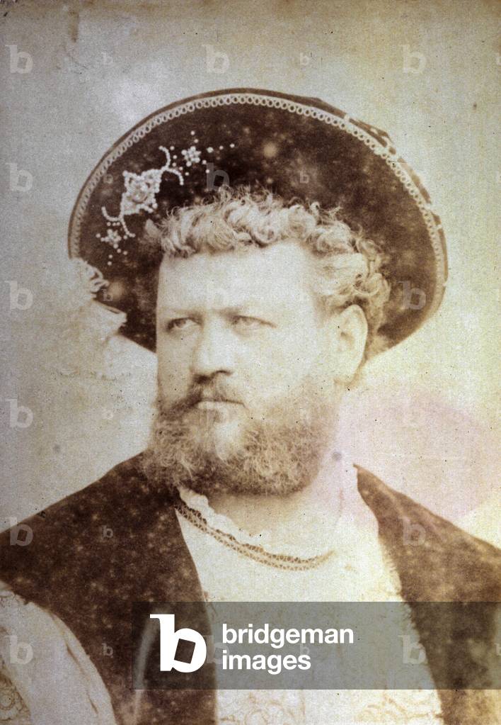 Half-length portrait of an actor in the role of Henry VIII