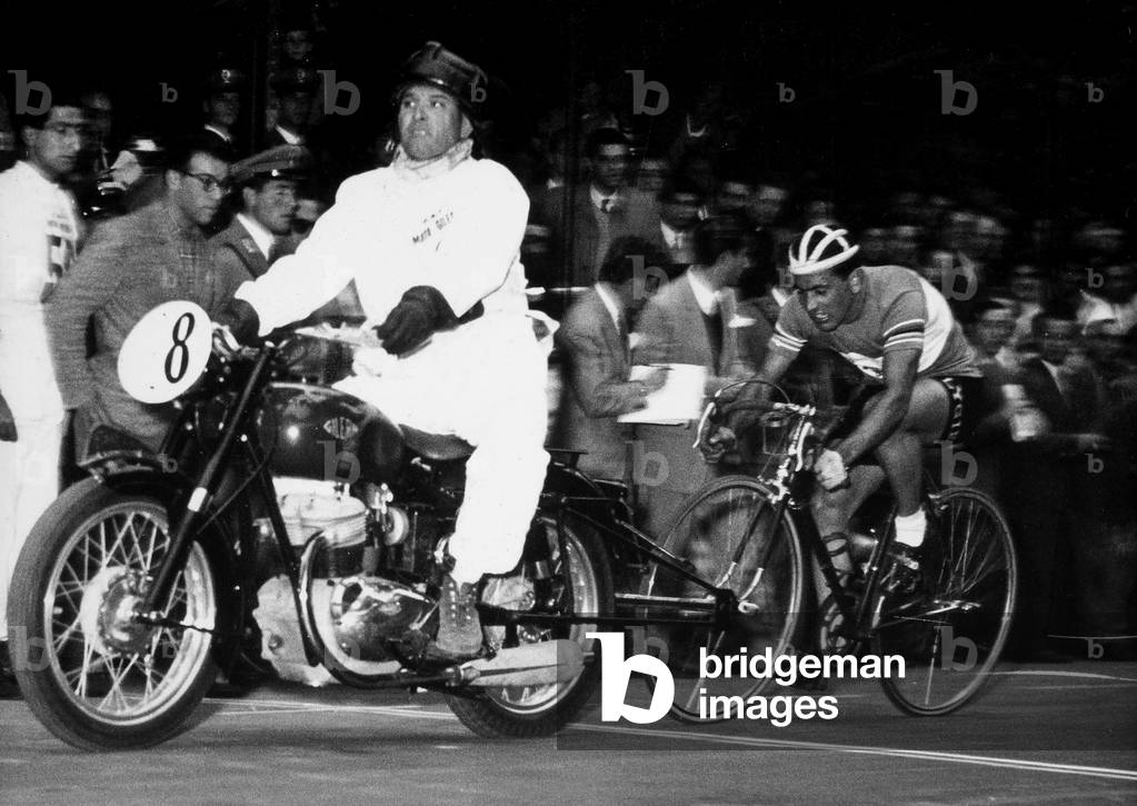 The ceremonies and games called by the Centro Sportivo Italiano: motorcycle and bicycle race