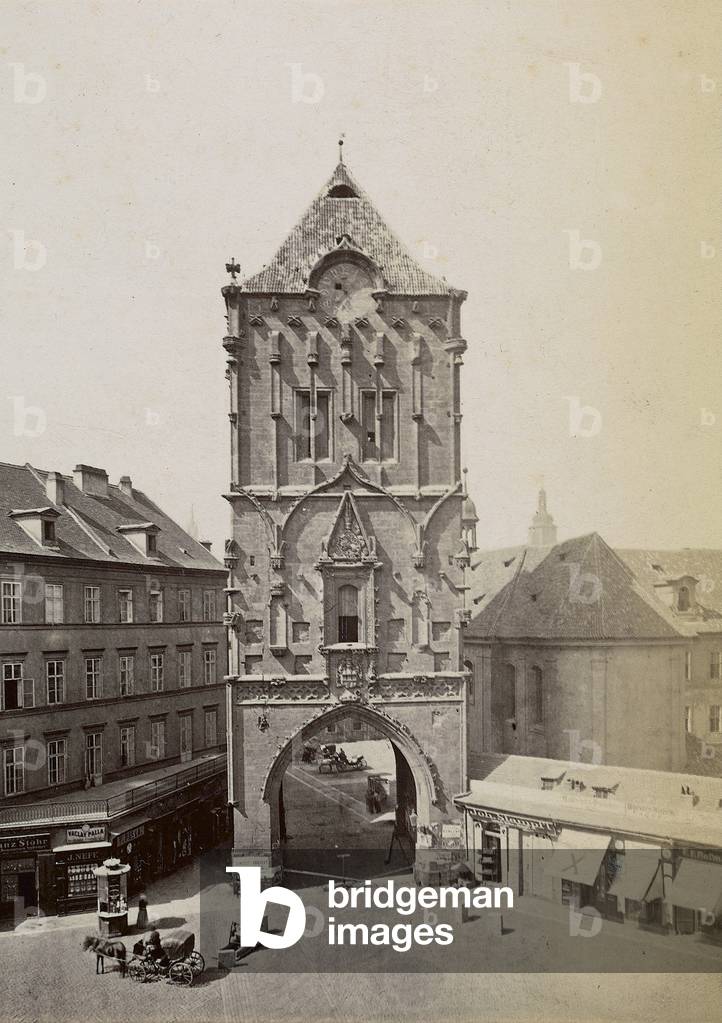 Gunpowder Gate (Prasna Brana) in Prague