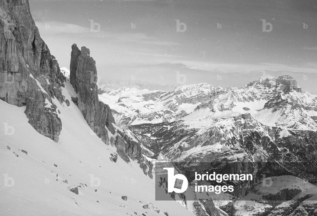 View of snowy mountain landscape, Cortina d'Ampezzo