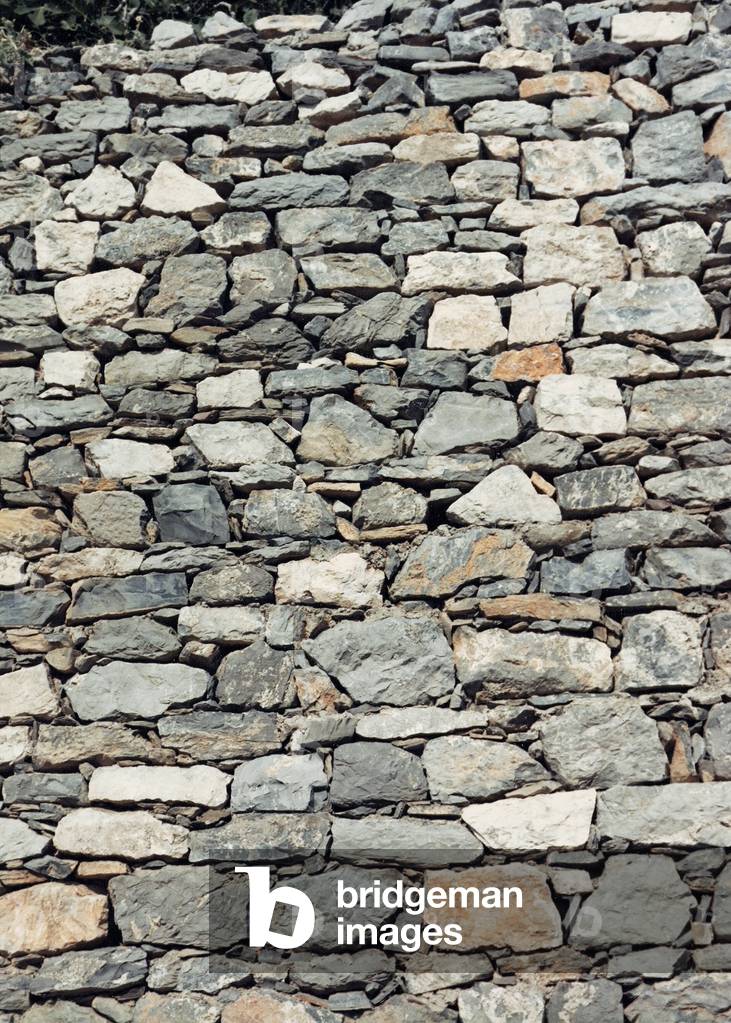 Stone wall (photo)