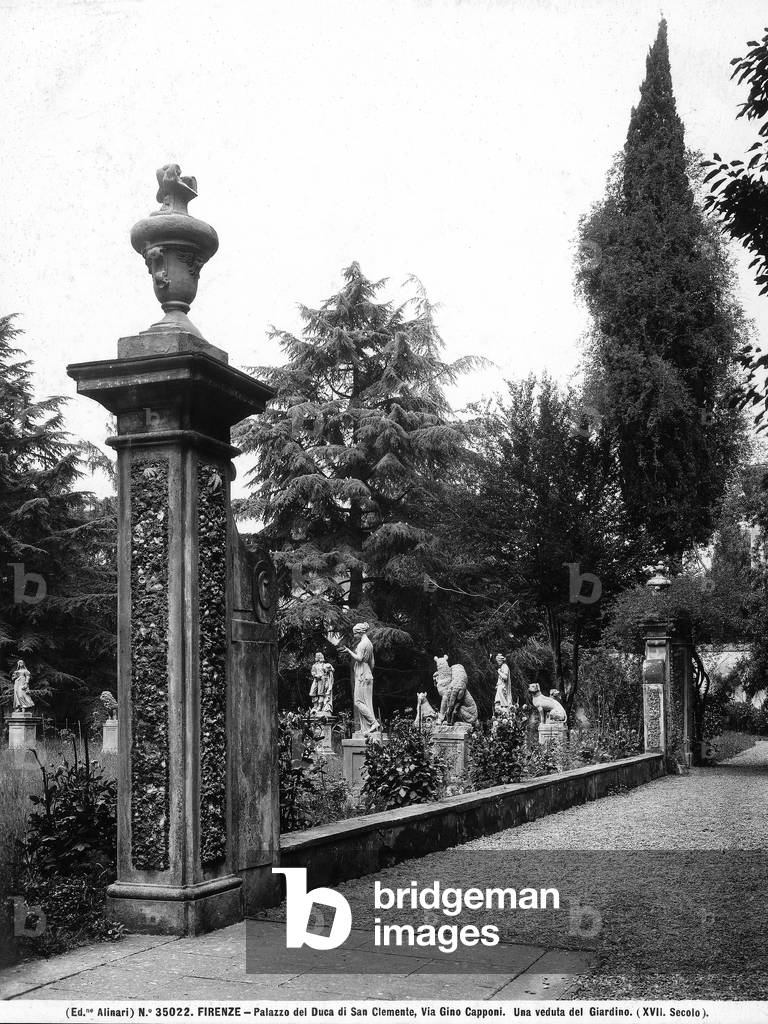 The garden of Palazzo del Duca San Clemente (also called Casino Guadagni or Palazzo del Pretendente) on Via Gino Capponi in Florence