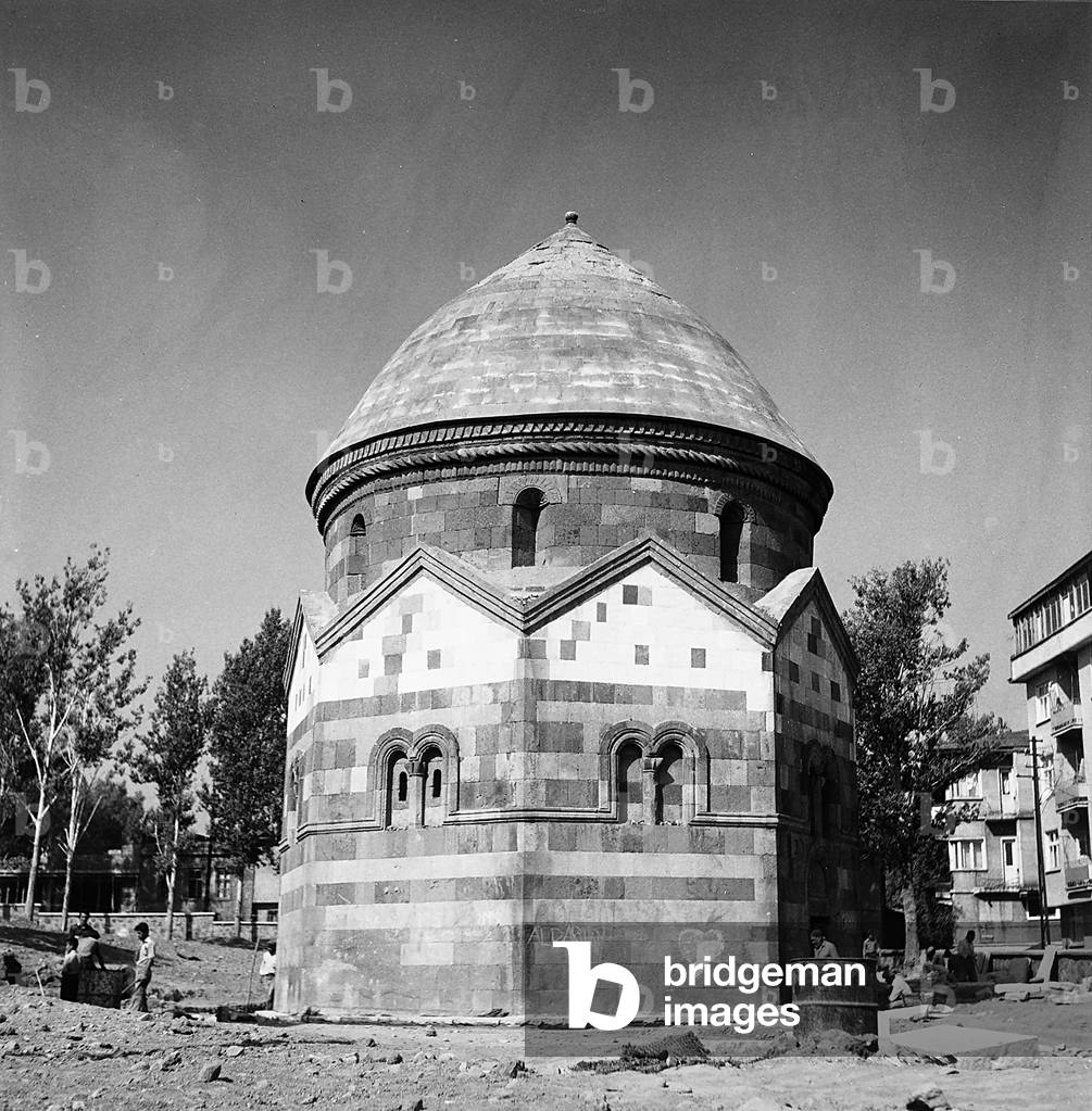 A mausoleum located at the Cifte Minare Medresesi in Erzurum, Turkey
