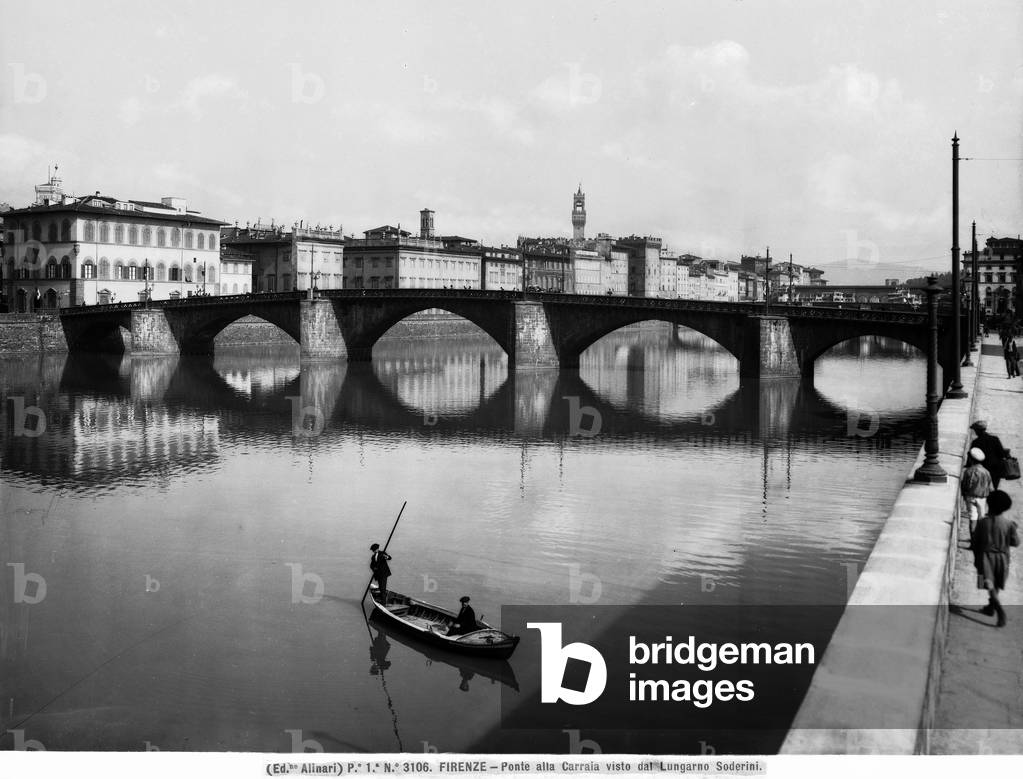 View of the bridge at Carraia, seen from Lungarno Soderini. Two children in the parapet are watching a boat on the Arno. The buildings of Lungarno Corsini are visible in the background.