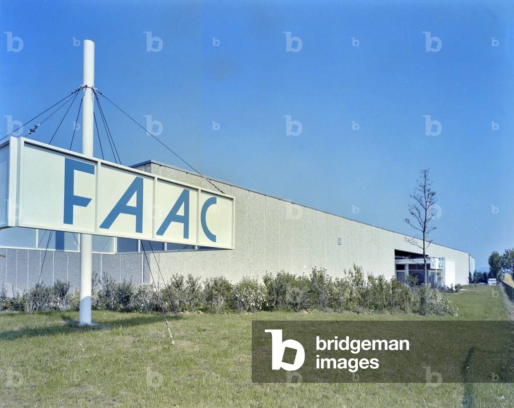 FAAC, solution for the automation of gates and doors: the factory, 1970 ca. (photo)