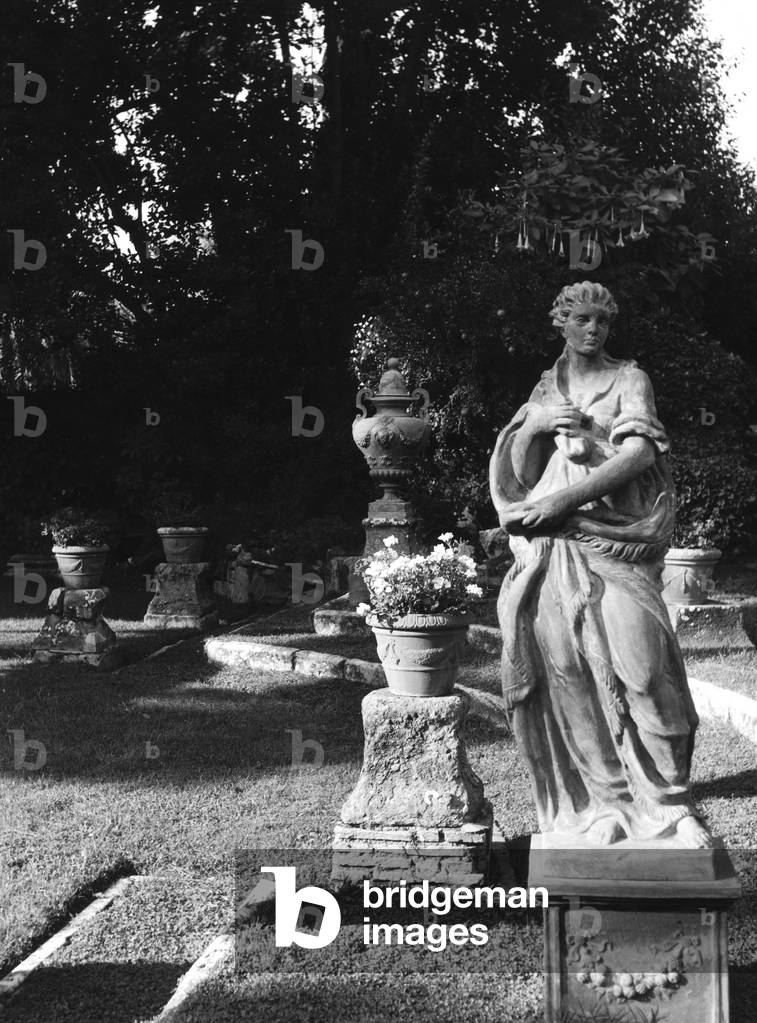 Garden of the Villa del Ship in Rome (b/w photo)