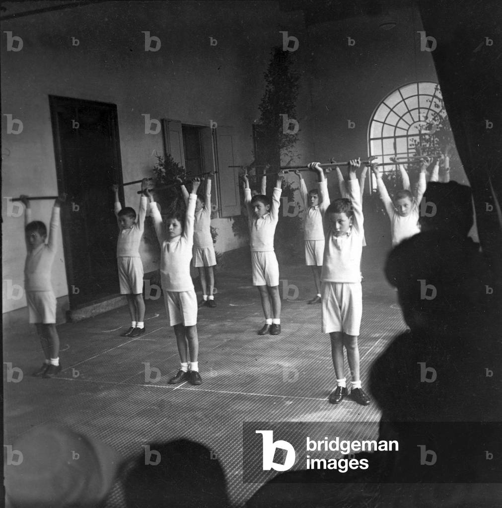 sports, physical education, school gym, 1920
