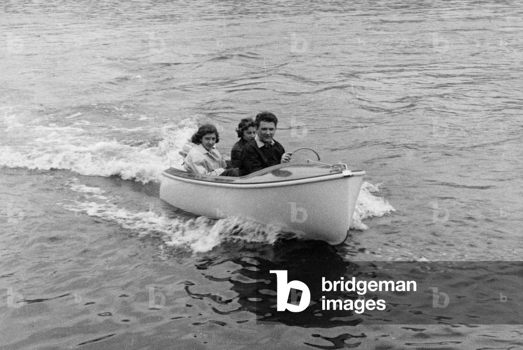 sports, motor boating, sailing with the pike, 1964
