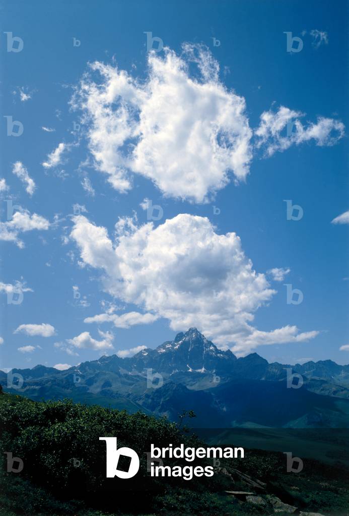 Clouds: cumulus fractus on the top of Monviso
