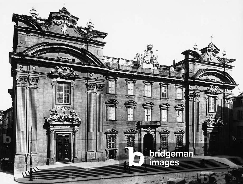 The façade of the complex of San Firenze, including the Church of San Filippo Neri and the oratory, in Florence. The greater part of the complex is now used by the Tribunal.