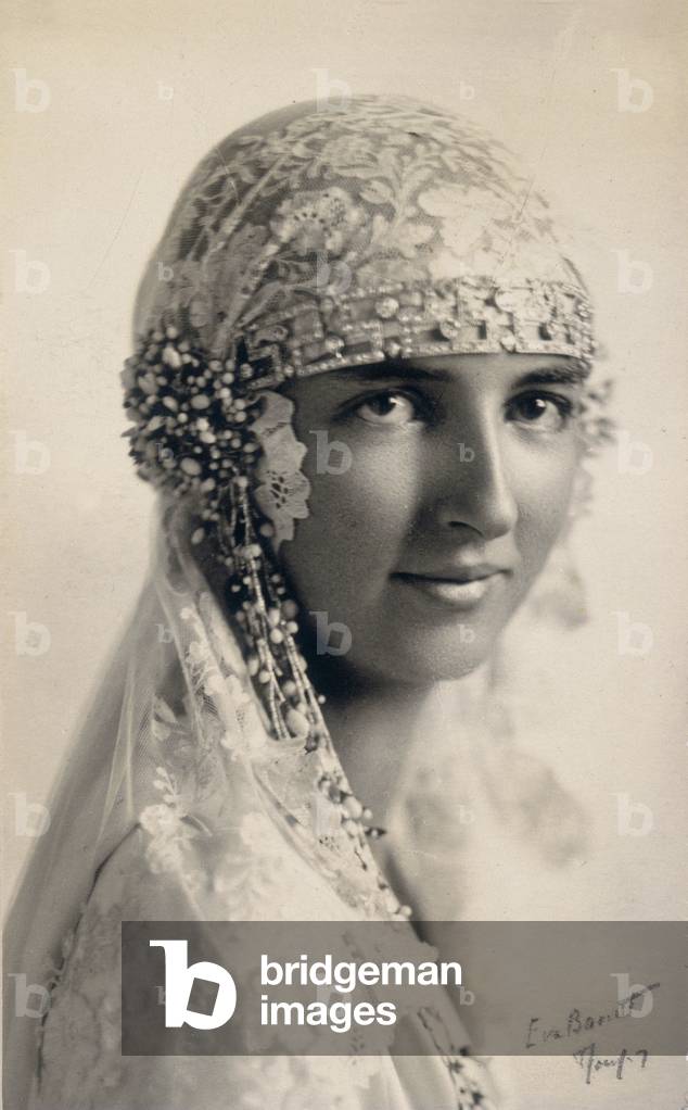 The Duchess Anna of France in wedding garments