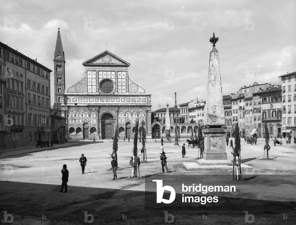 Animated view of Santa Maria Novella square, Florence