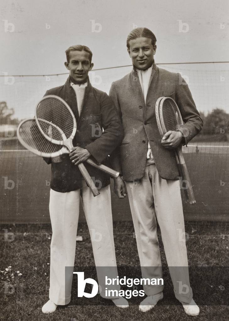 Portrait of students of the University of Cambridge tennis tournament