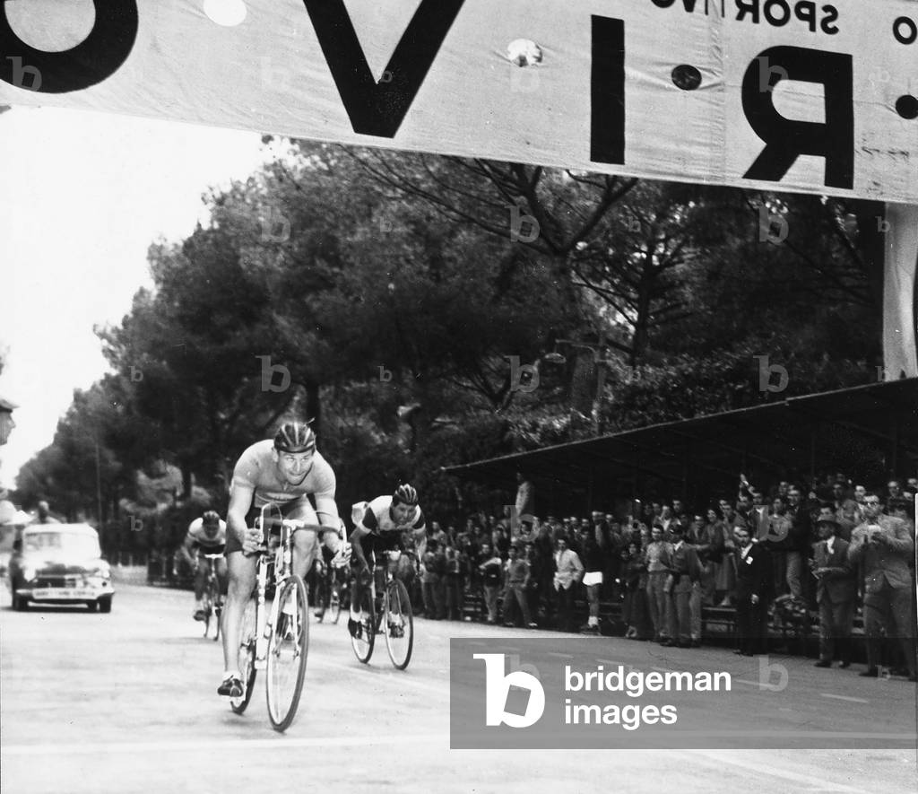 Displays and games called by the Centro Sportivo Italiano: bike race