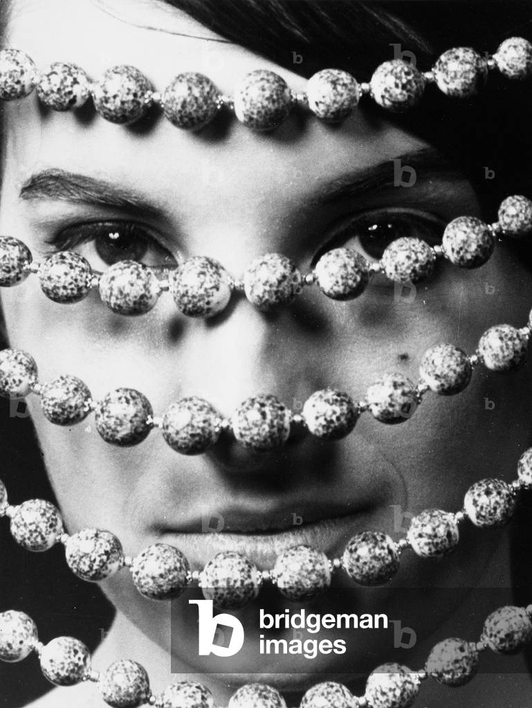 Portrait of a woman (gelatin silver print)