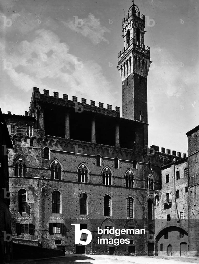 View of the back of Palazzo Pubblico in Siena