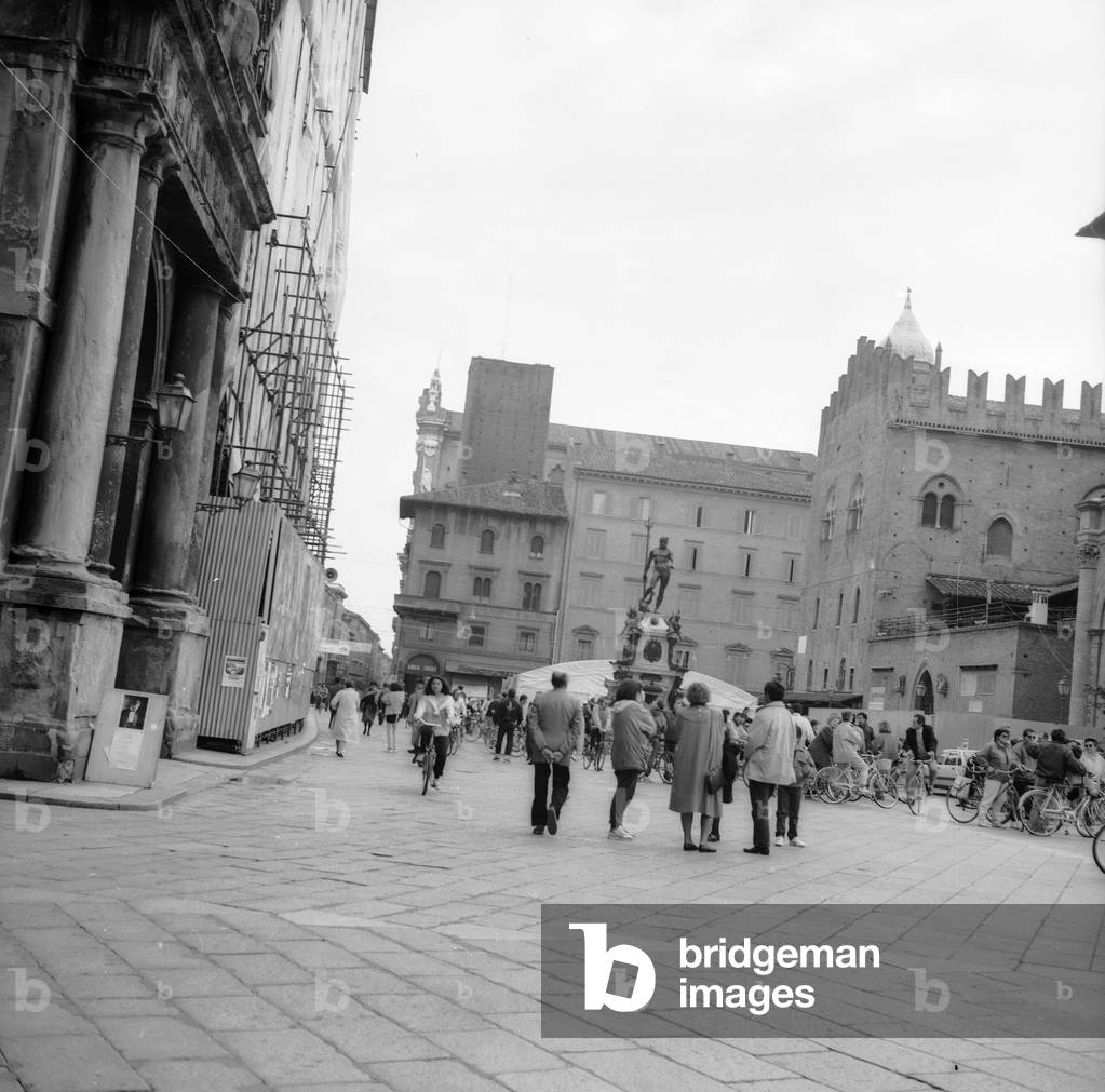 Piazza del Nettuno in Bologna (b/w photo)