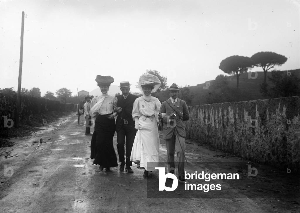 Portrait of a group on a side street near Tivoli