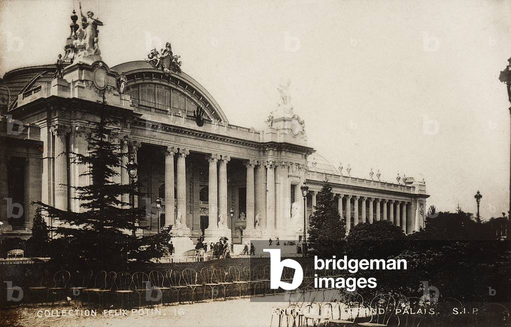 1900 Paris World's Fair: the main façade of the Grand Palais