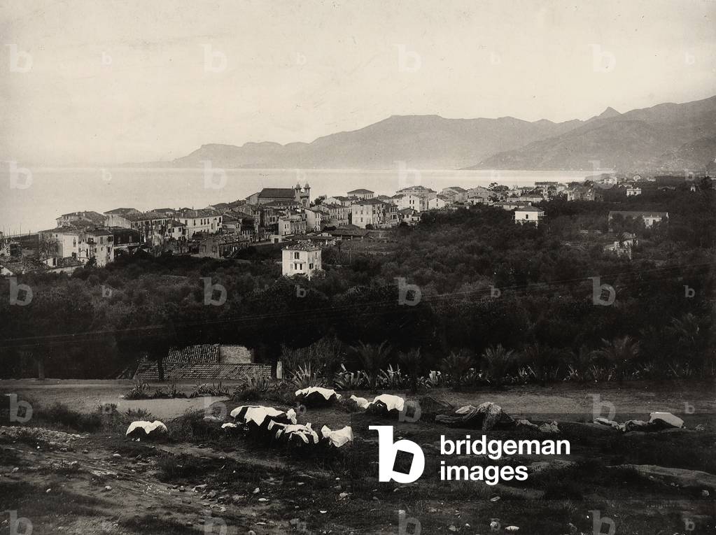 View of Bordighera towards the sea. In the foreground, washing hanging out to dry