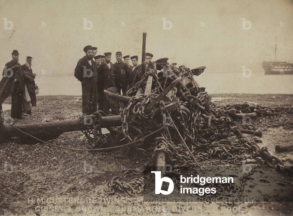 Anchor and chain of the submarine 