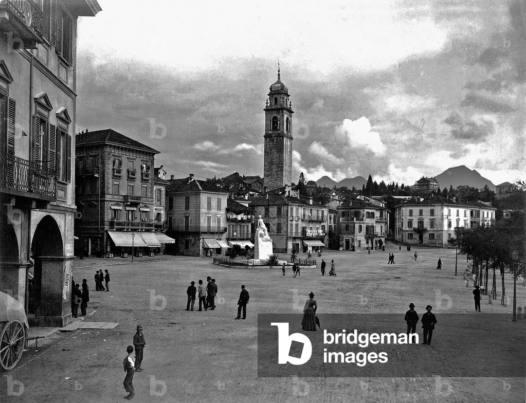 The Square of Garibaldi or of the market at Pallanza on Lake Maggiore