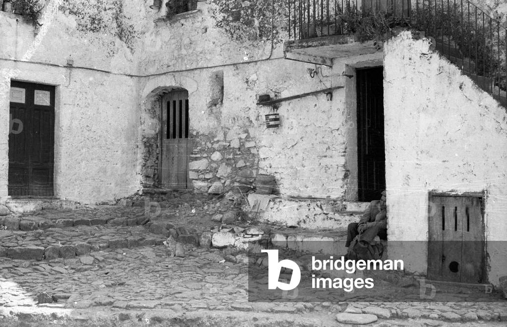 One day in Carfizzi: street scene