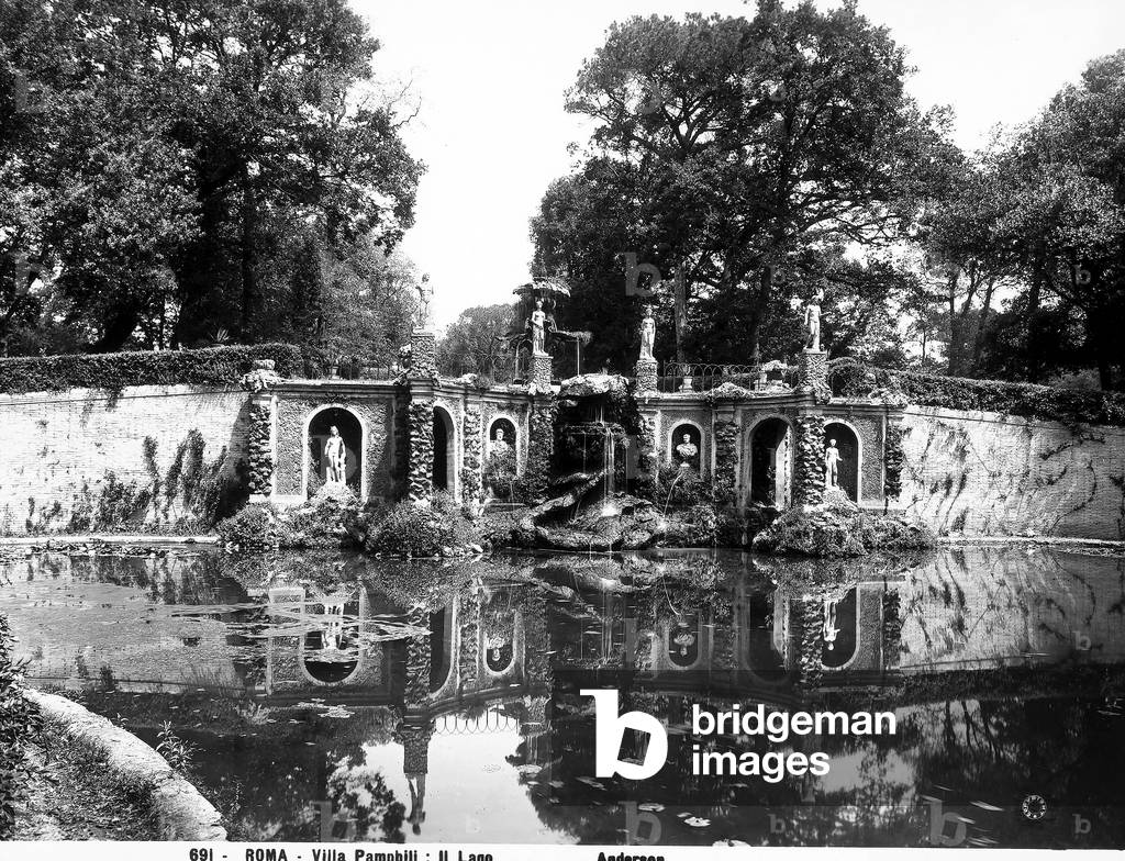 The garden lake of Villa Pamphilj, Rome