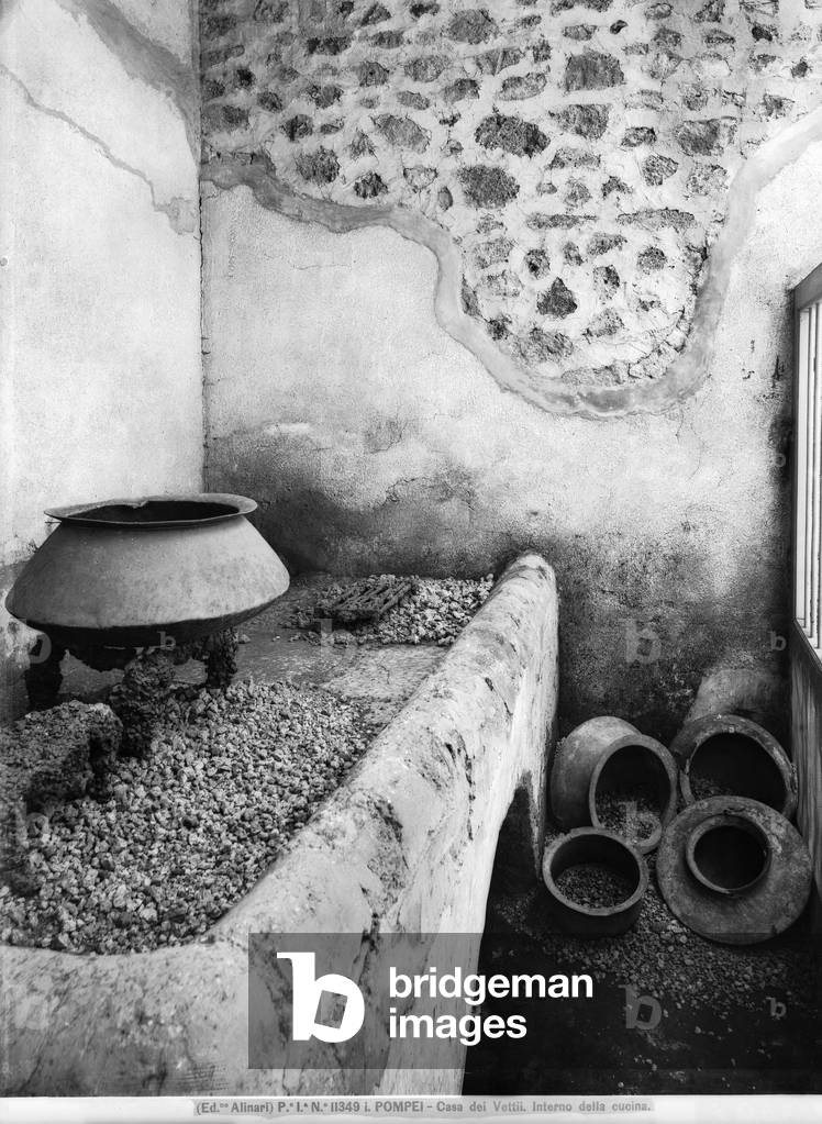 The peristyle of the House of Castor and Pollux, in the archaeological site of Pompeii