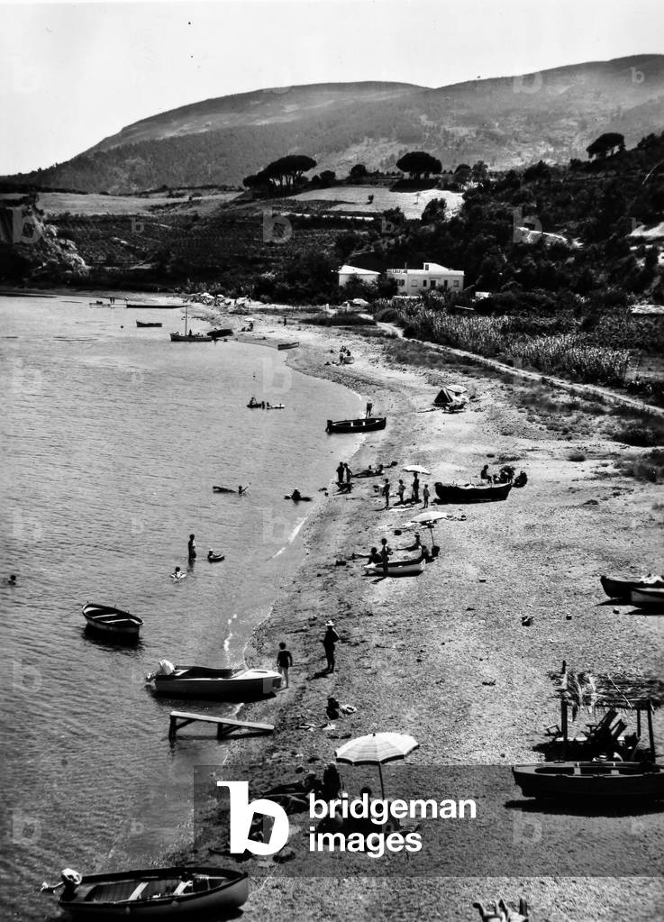 Animated view of Porto Azzurro's beach at Isola d'Elba