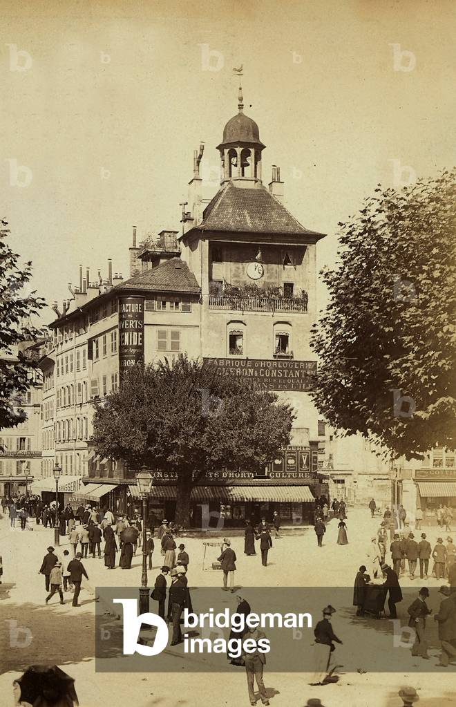 View with people of the Pont de l'Île in Geneva