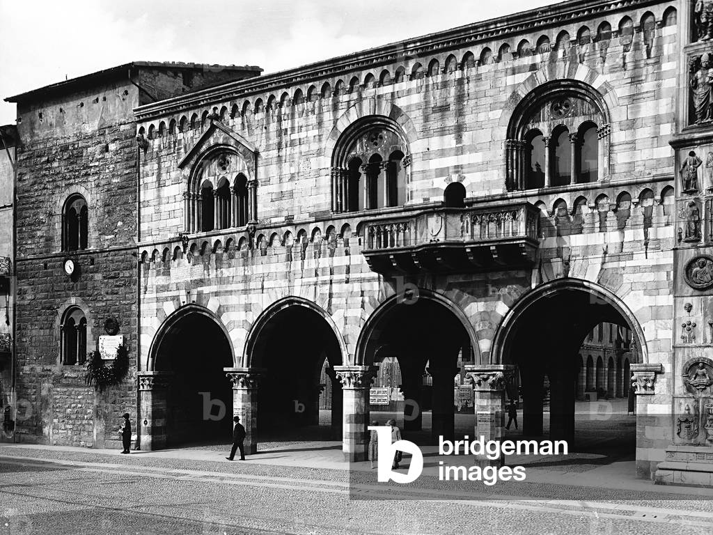 Palazzo del Broletto in Como