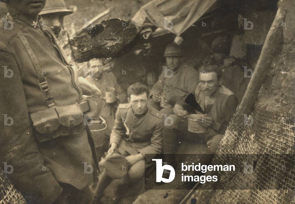 Group of soldiers in a trench during the First World War (b/w photo)