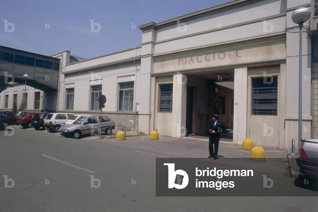 The Piaggio Company in Pontedera, 1992-1993 (photo)