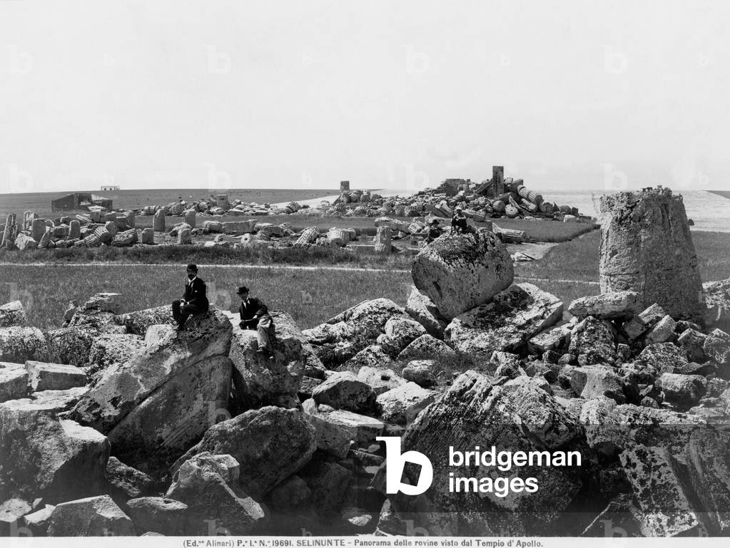Selinunte, view of the ruins from the Apollo Temple